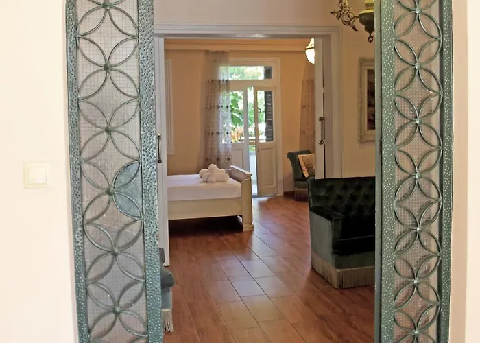 Gardens Downtown Center Chania Elpida Вілла *