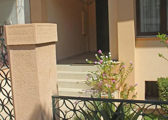 Gardens Downtown Center Chania Elpida Вілла Ханья (Крит)