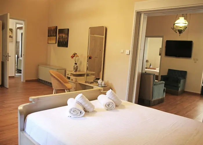 Gardens Downtown Center Chania Elpida Вілла