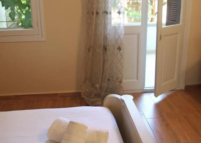 Вілла Gardens Downtown Center Chania Elpida Ханья (Крит)