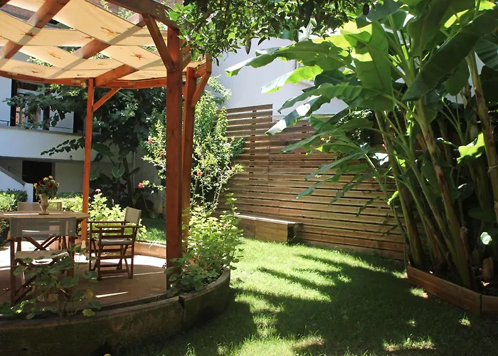 Gardens Downtown Center Chania Elpida Вілла