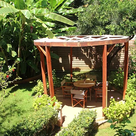 Elpida Downtown Garden - Historic Home, Chania Center